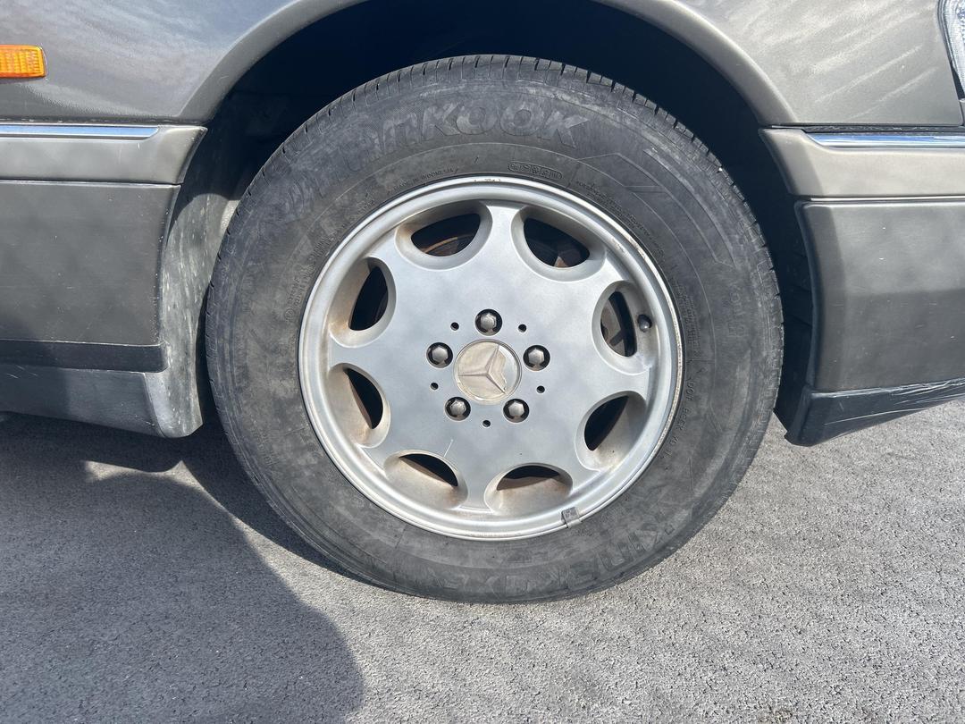 Photo '2' of Mercedes-Benz C280