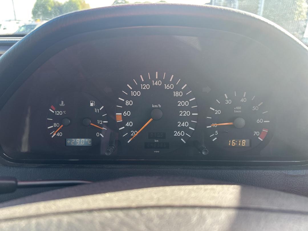 Photo '16' of Mercedes-Benz C280