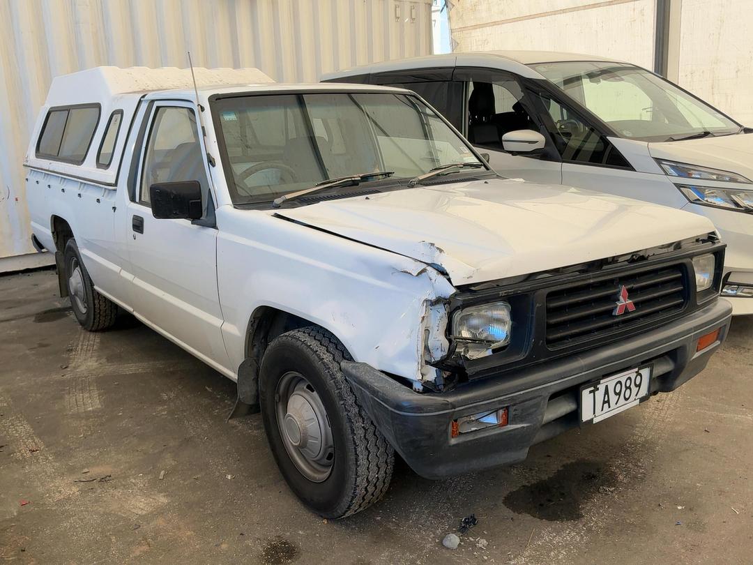 Photo '3' of Mitsubishi L200 CAB Photo '3' of Mitsubishi L200 CAB