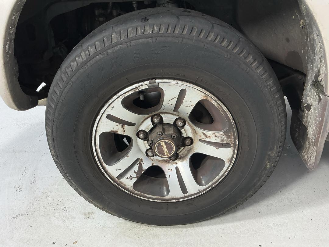 Photo '5' of Nissan Mistral