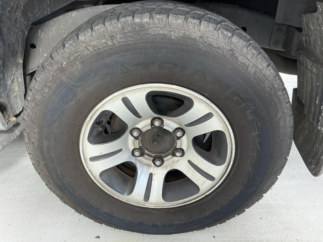 Photo '11' of Nissan Mistral