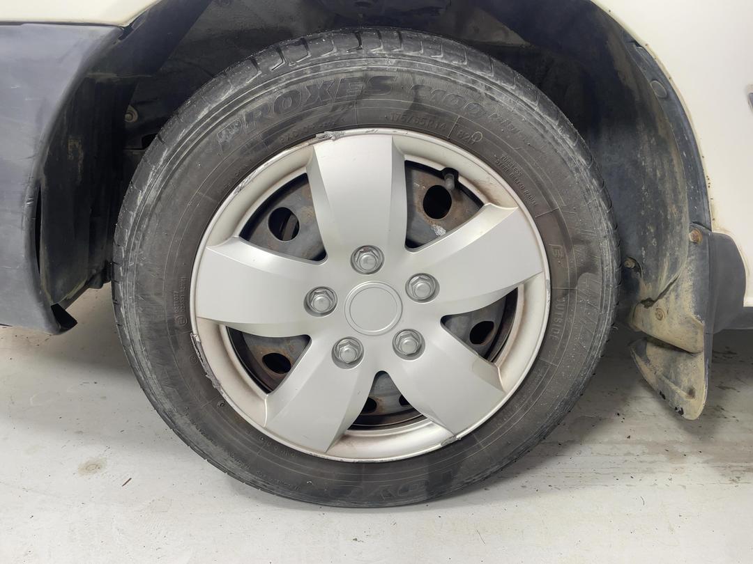 Photo '10' of Toyota Corolla