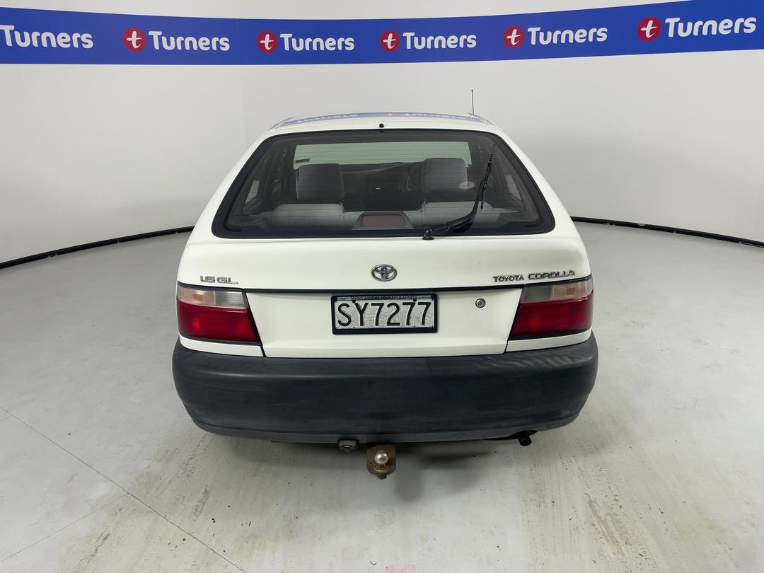 Photo '6' of Toyota Corolla