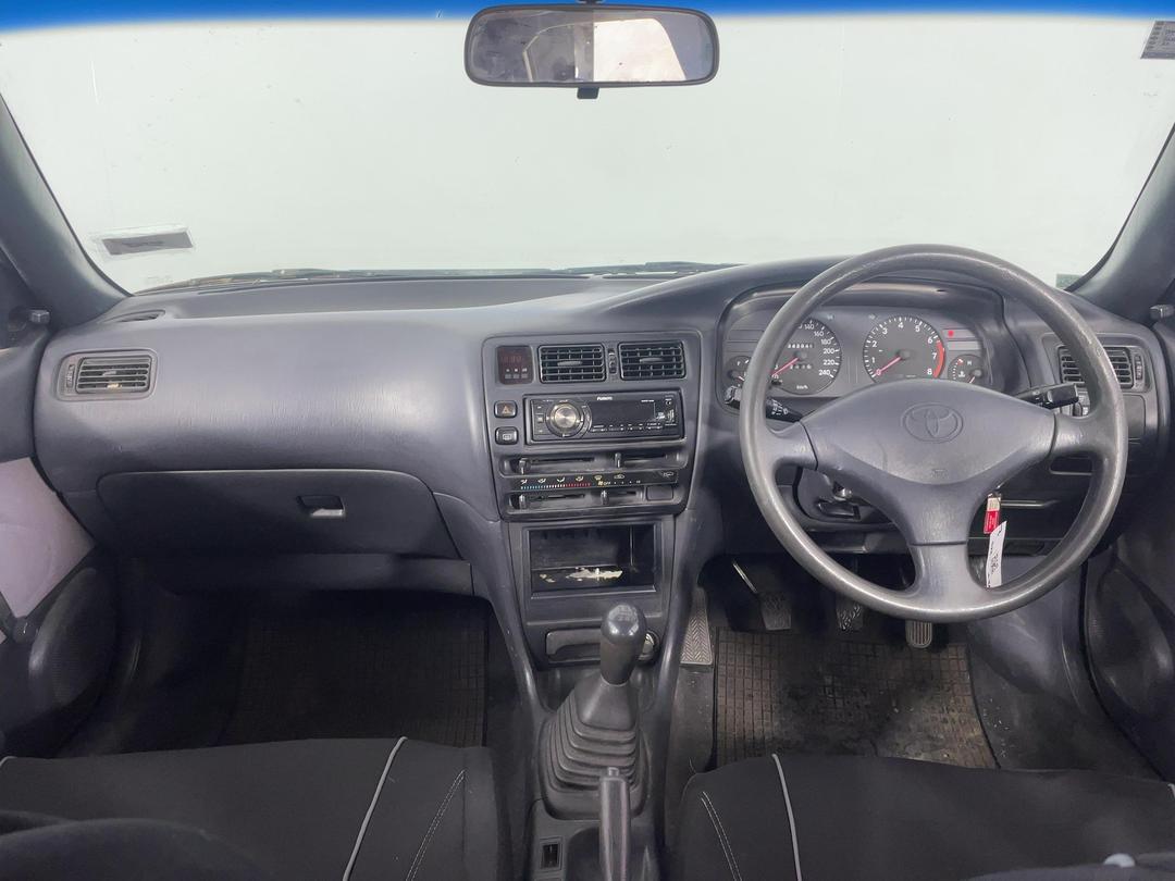 Photo '17' of Toyota Corolla
