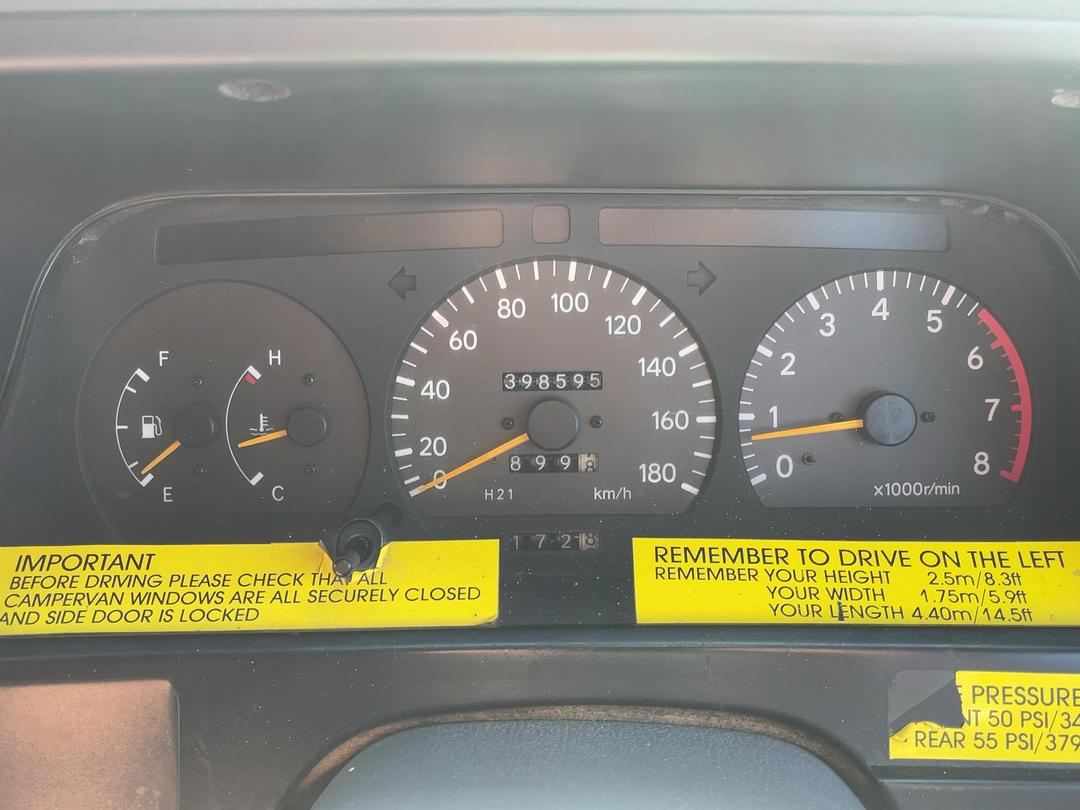 Photo '19' of Toyota Hiace