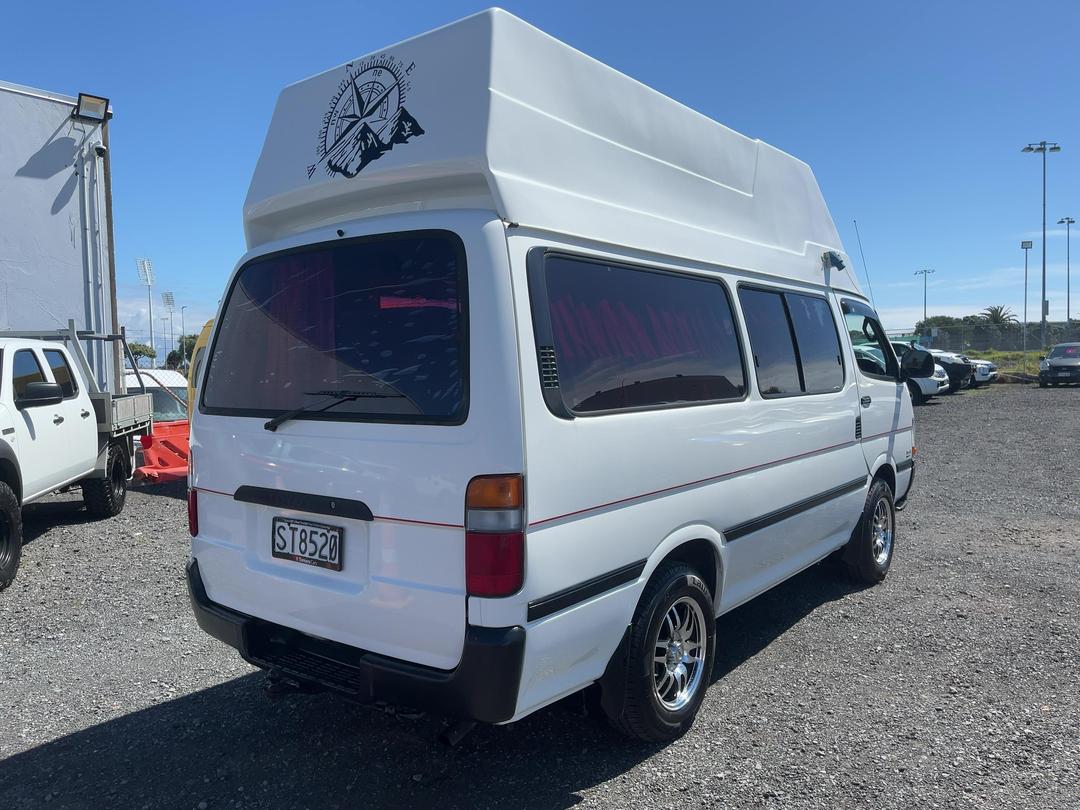 Photo '7' of Toyota Hiace
