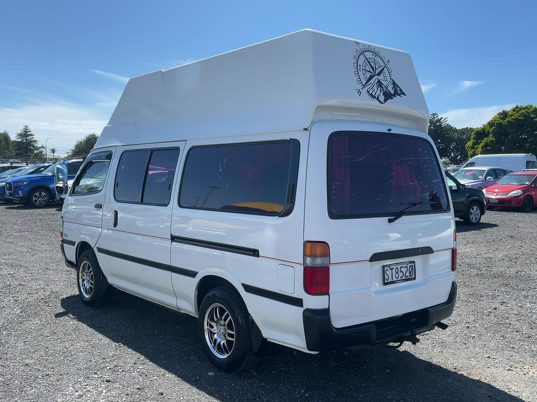 Photo '5' of Toyota Hiace
