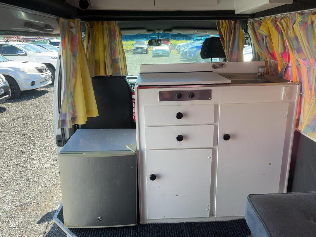 Photo '23' of Toyota Hiace