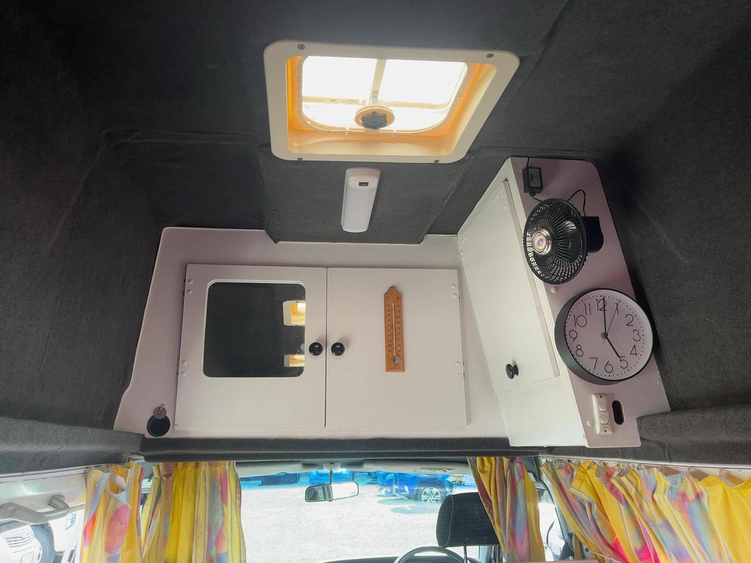 Photo '24' of Toyota Hiace