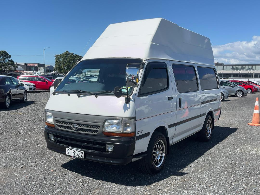 Photo '4' of Toyota Hiace