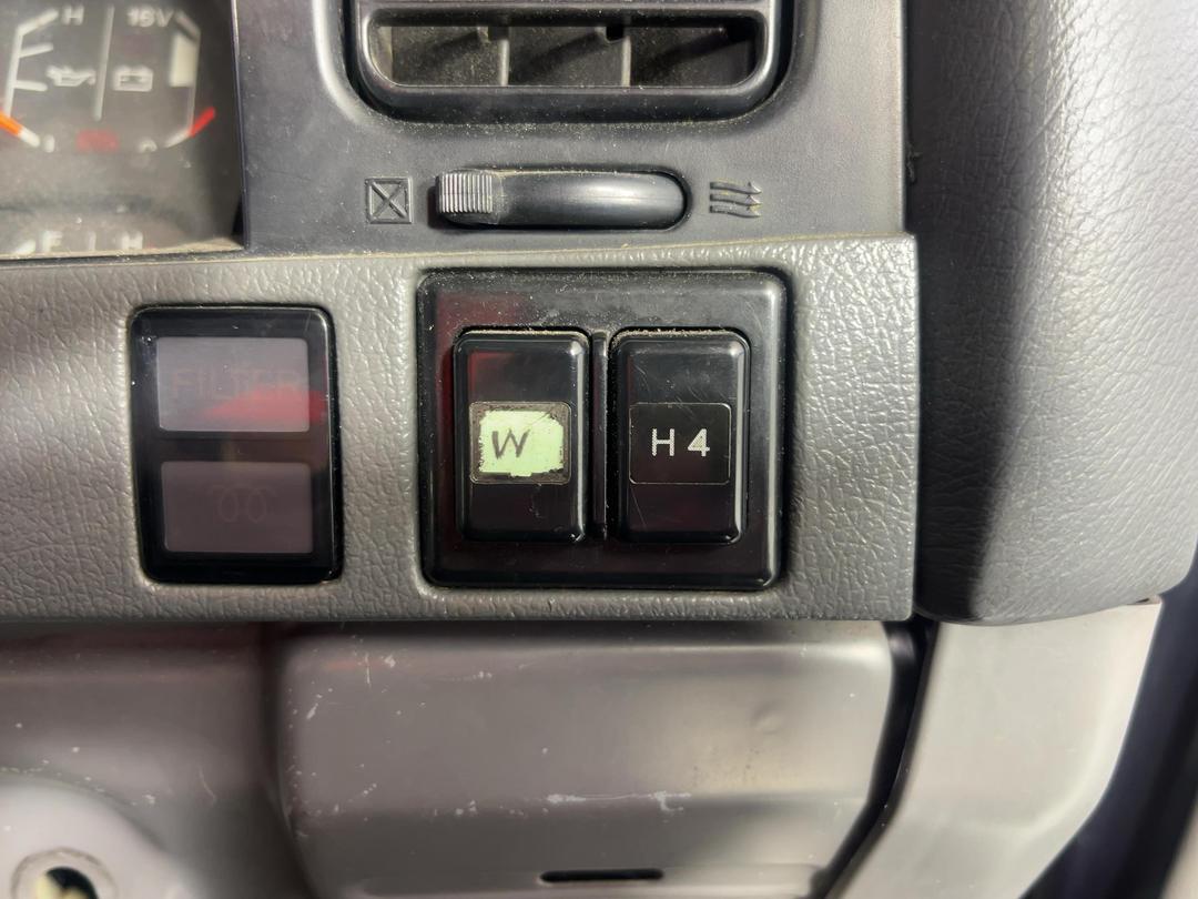 Photo '23' of Toyota Landcruiser Prado