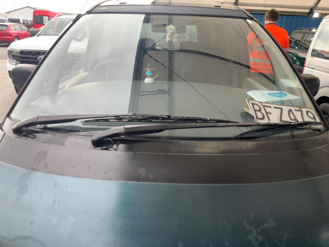 Photo '5' of Toyota Lucida Estima