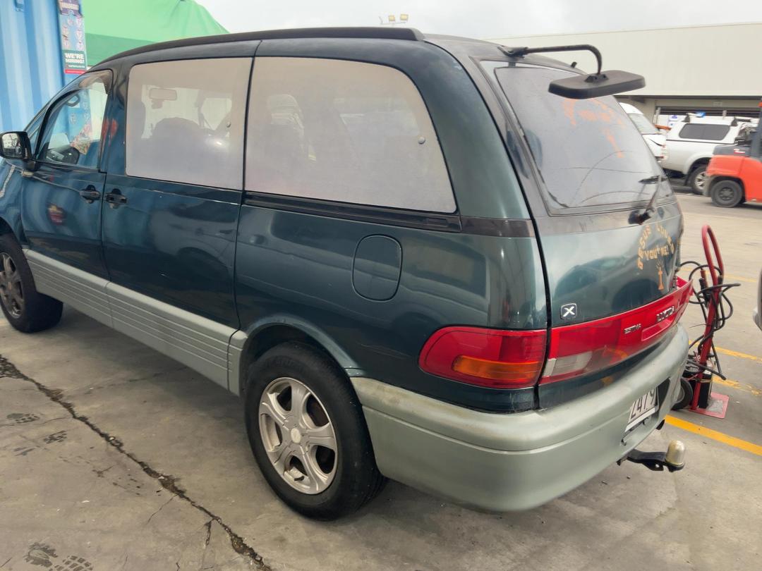 Photo '3' of Toyota Lucida Estima