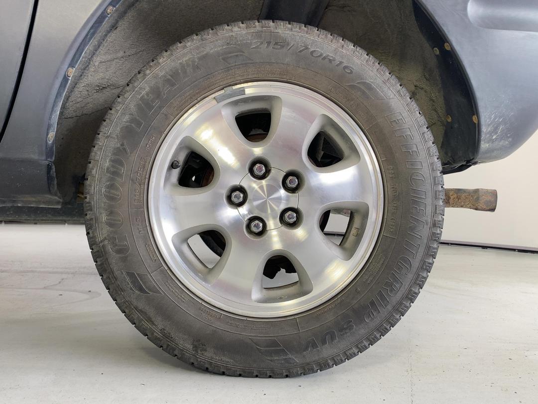 Photo '11' of Toyota Rav4