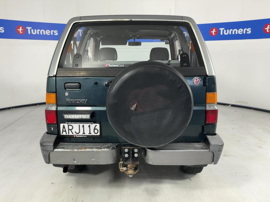 Photo '6' of Daihatsu Rocky