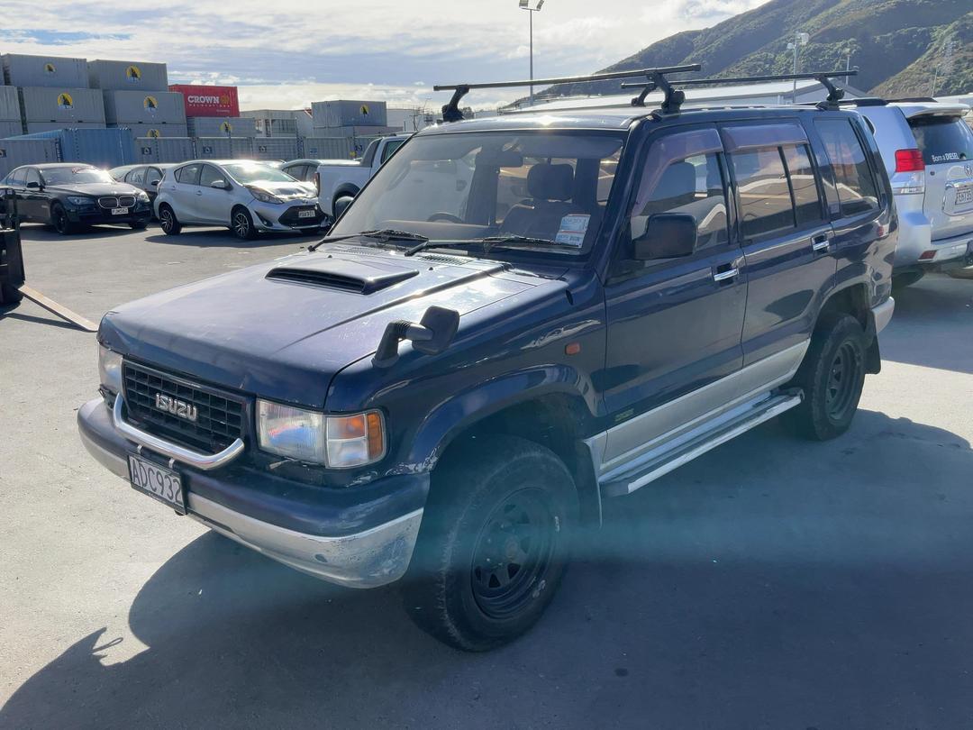 Photo '4' of Isuzu Bighorn Photo '4' of Isuzu Bighorn