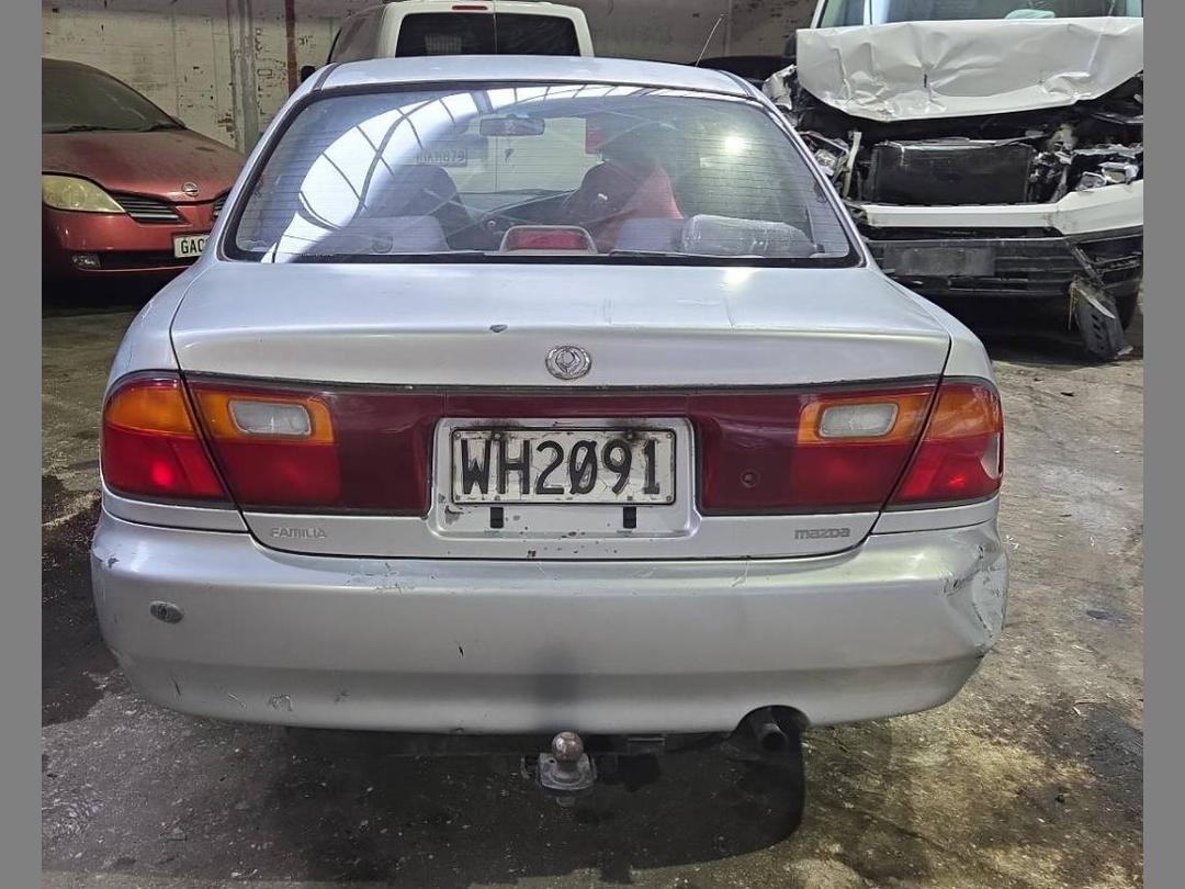 Photo '3' of Mazda Familia RS