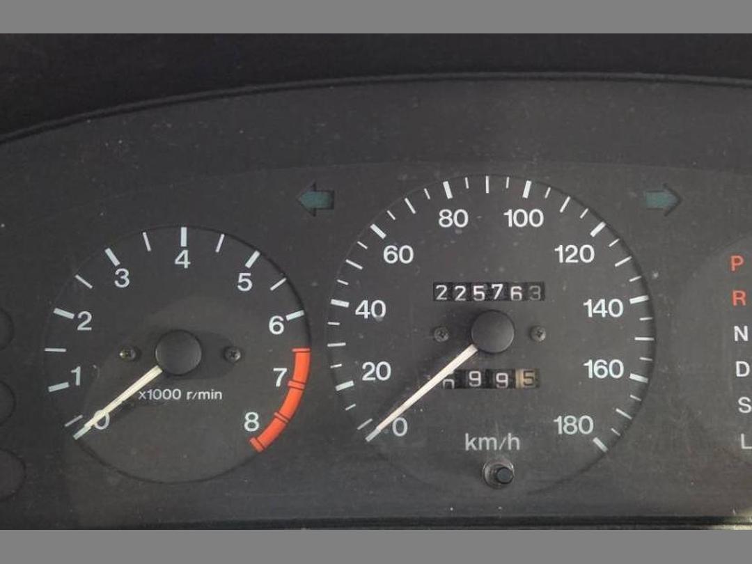 Photo '5' of Mazda Familia RS