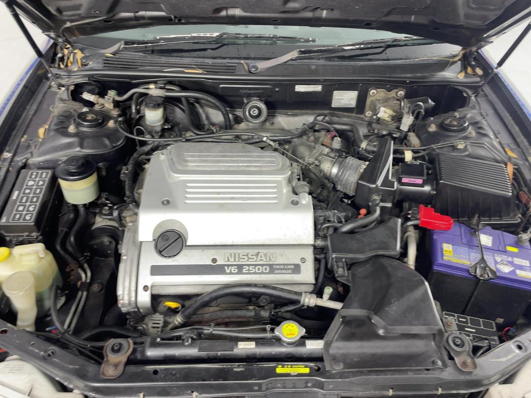 Photo '13' of Nissan Cefiro