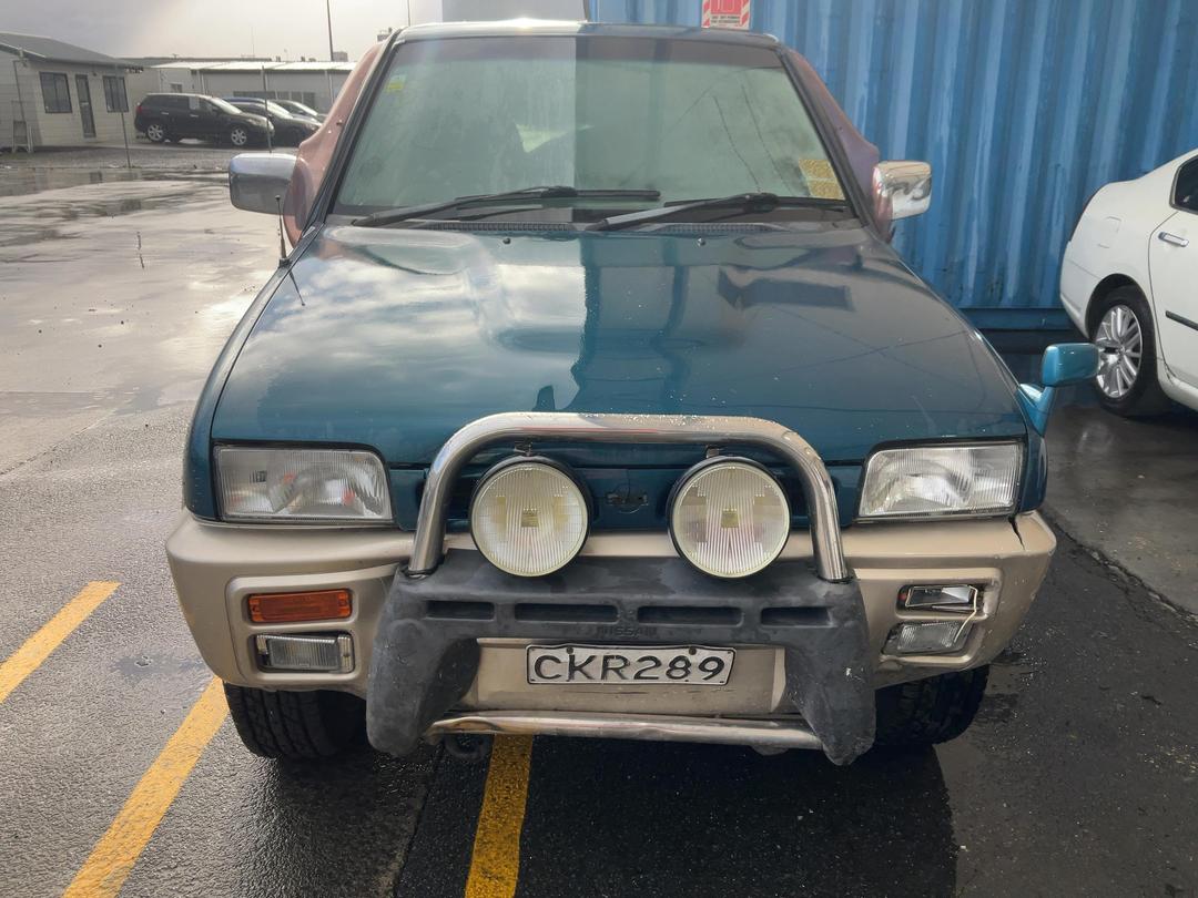 Photo '2' of Nissan Mistral