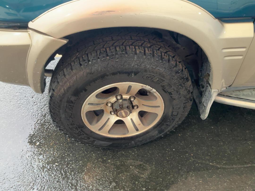 Photo '10' of Nissan Mistral