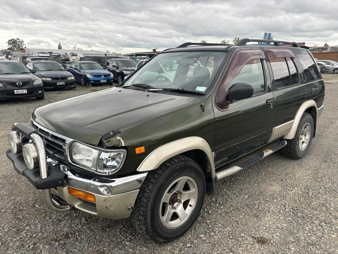 Photo '2' of Nissan Terrano
