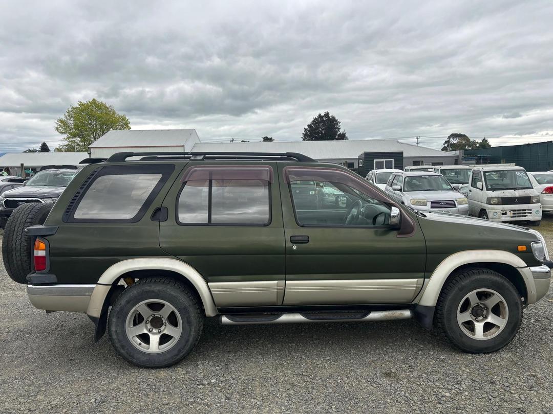 Photo '7' of Nissan Terrano