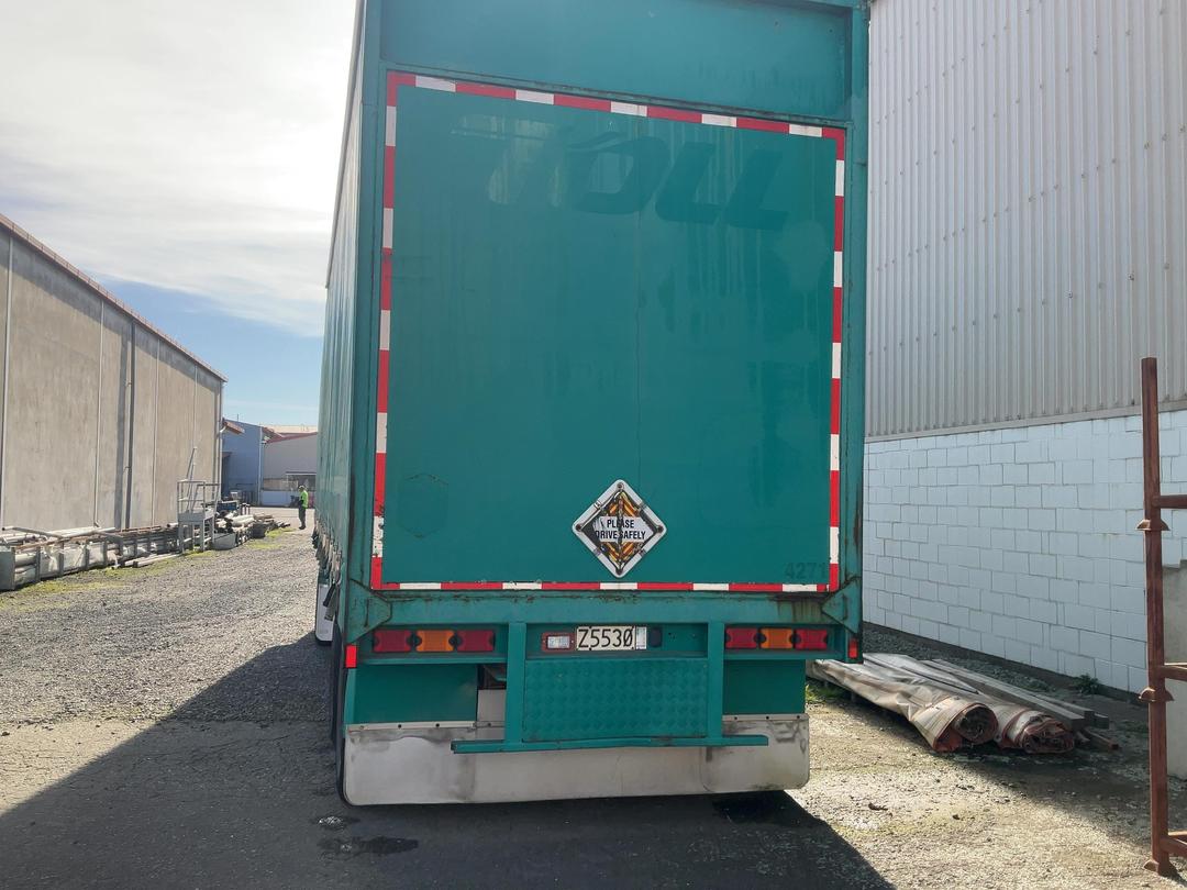 Photo '5' of Roadmaster FG 4A-8.7 Curtainsider Full