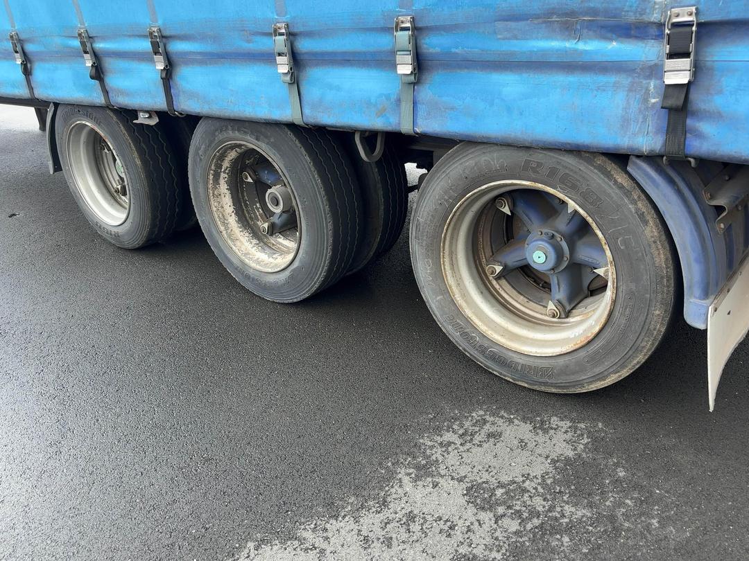 Photo '27' of STEELBRO SB5456 Curtainsider Semi