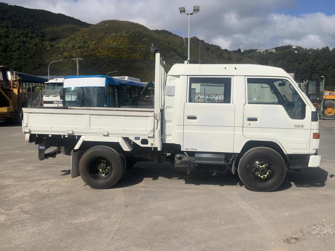 Photo '3' of Toyota Dyna 200 Double Cab - Flat Deck