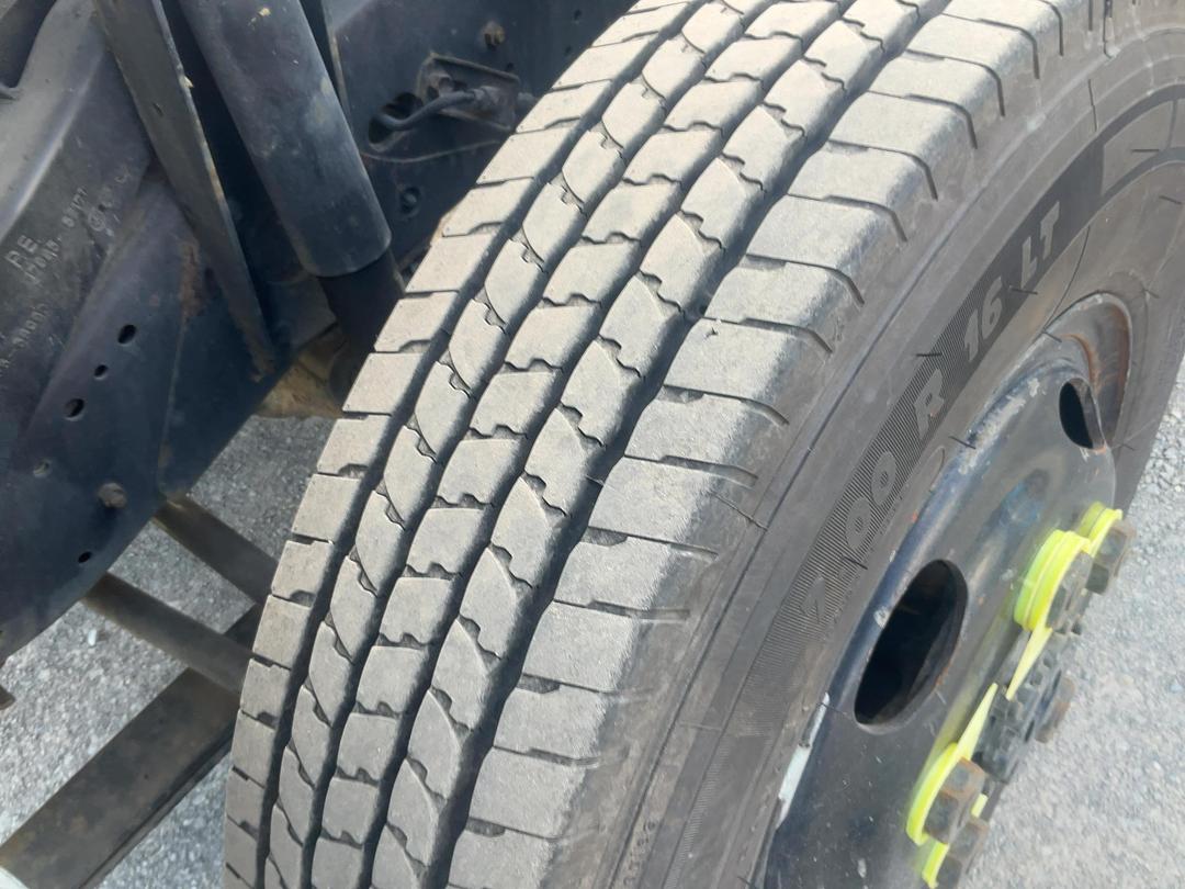Photo '28' of Toyota Dyna 200 Double Cab - Flat Deck