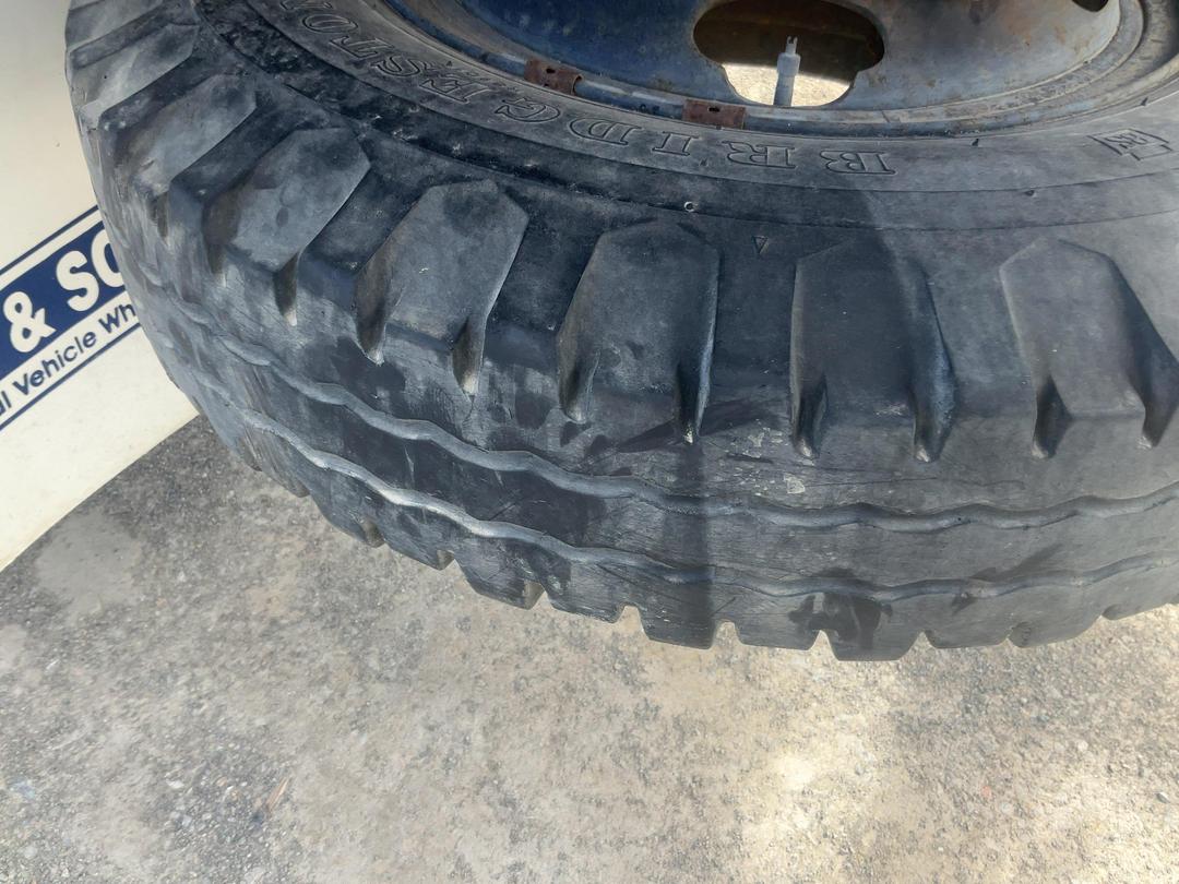 Photo '33' of Toyota Dyna 200 Double Cab - Flat Deck