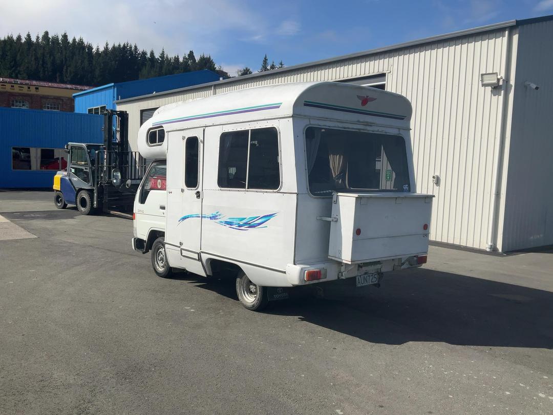 Photo '6' of Toyota Dyna YY201 Motorhome Photo '6' of Toyota Dyna YY201 Motorhome
