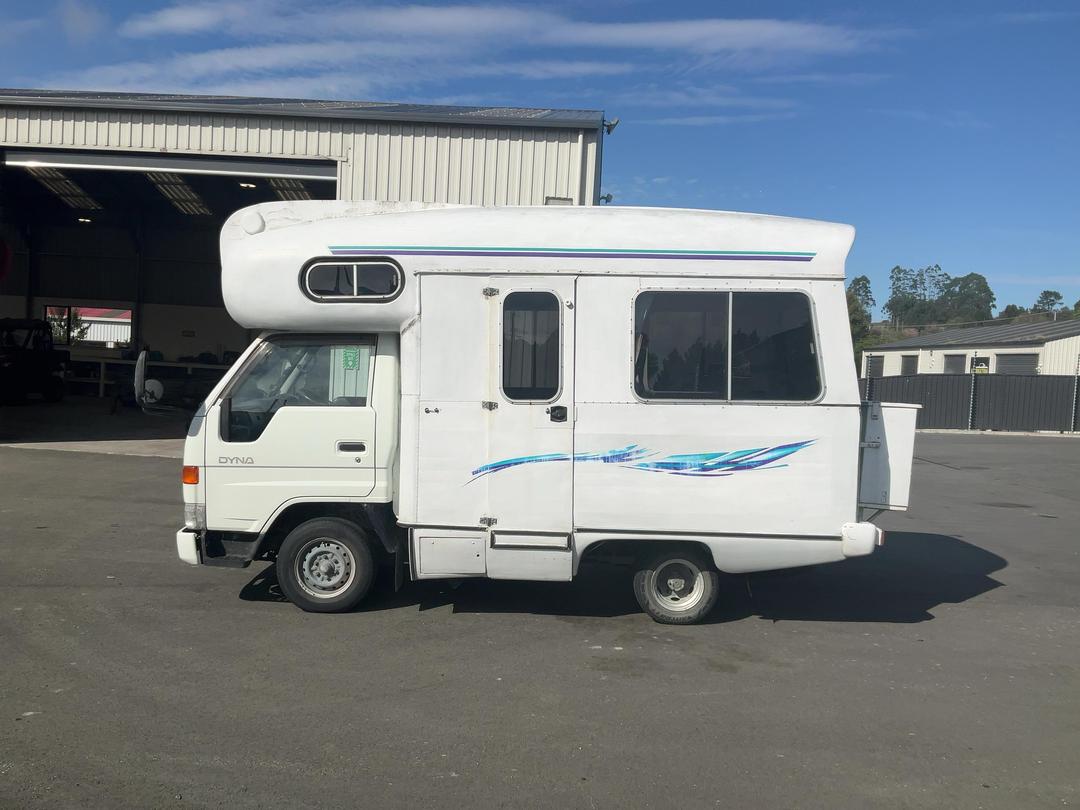 Photo '7' of Toyota Dyna YY201 Motorhome Photo '7' of Toyota Dyna YY201 Motorhome