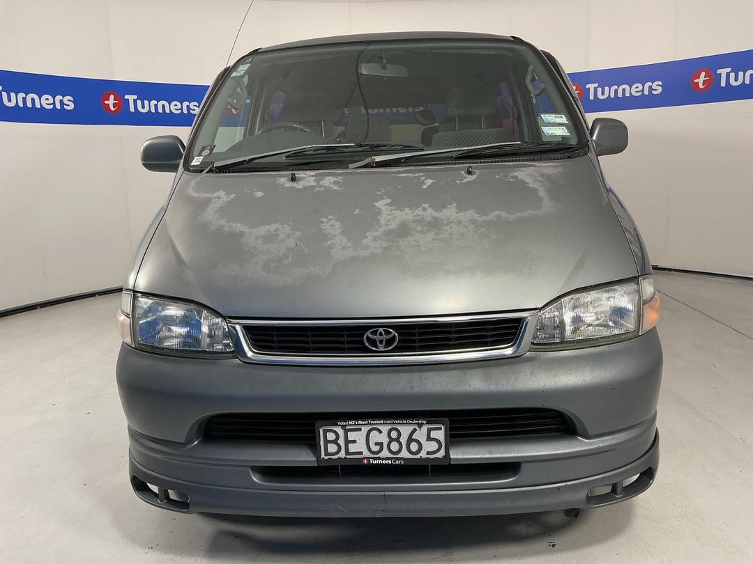 Photo '2' of Toyota Granvia