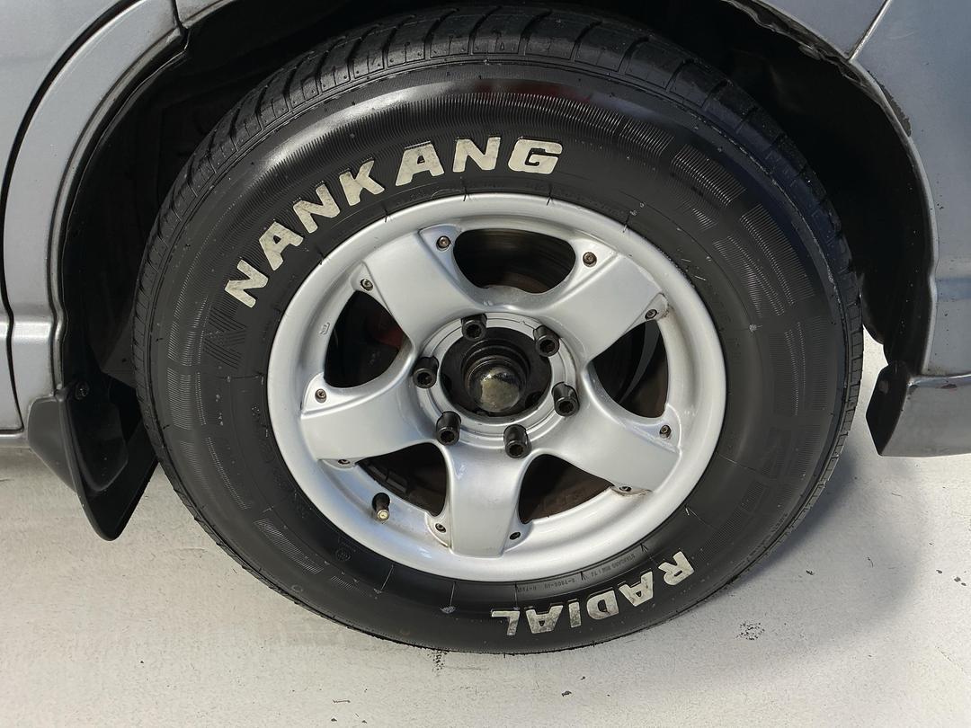 Photo '9' of Toyota Granvia