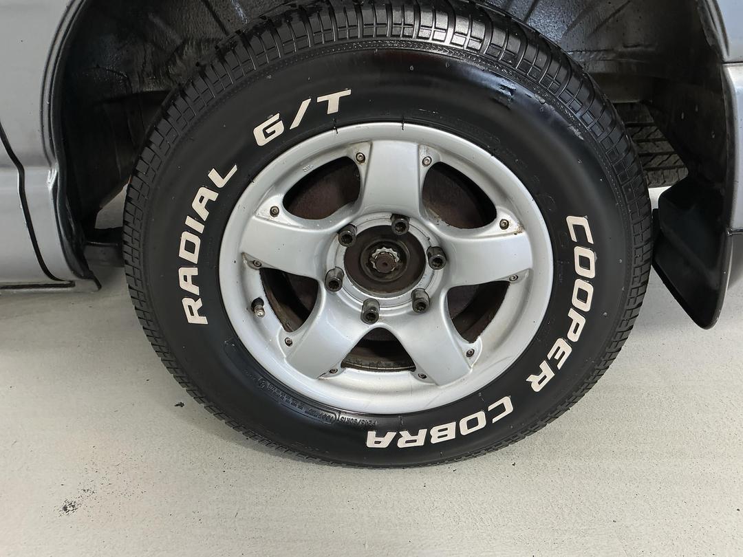 Photo '11' of Toyota Granvia