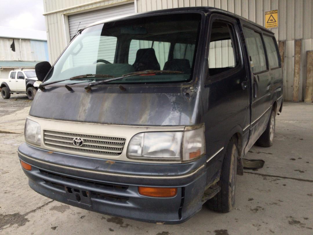 Photo '3' of Toyota Hiace Custom Photo '3' of Toyota Hiace Custom