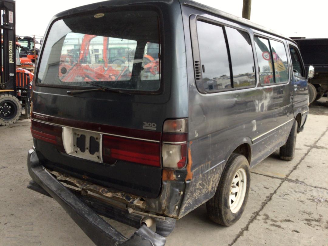 Photo '7' of Toyota Hiace Custom Photo '7' of Toyota Hiace Custom