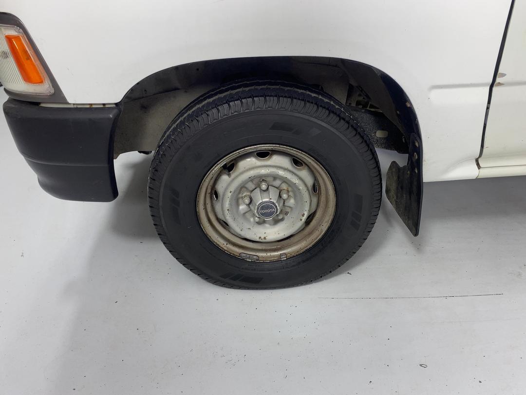 Photo '10' of Toyota Hilux