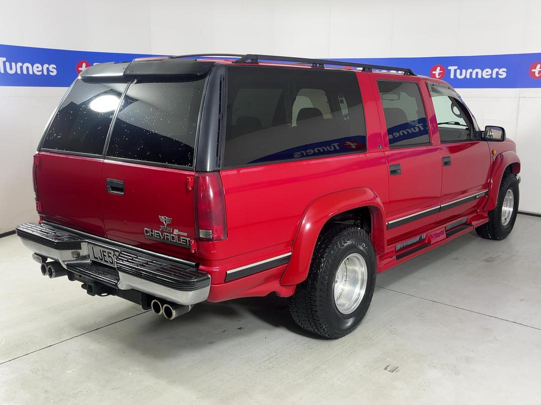 Photo '7' of Chevrolet Suburban