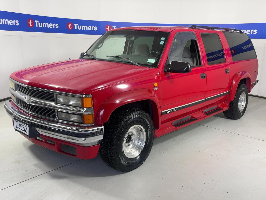 Photo '4' of Chevrolet Suburban