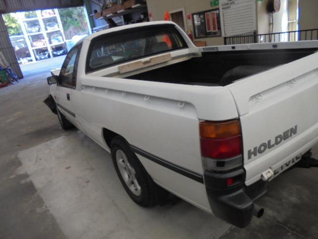 Photo '4' of Holden Commodore UTE Photo '4' of Holden Commodore UTE