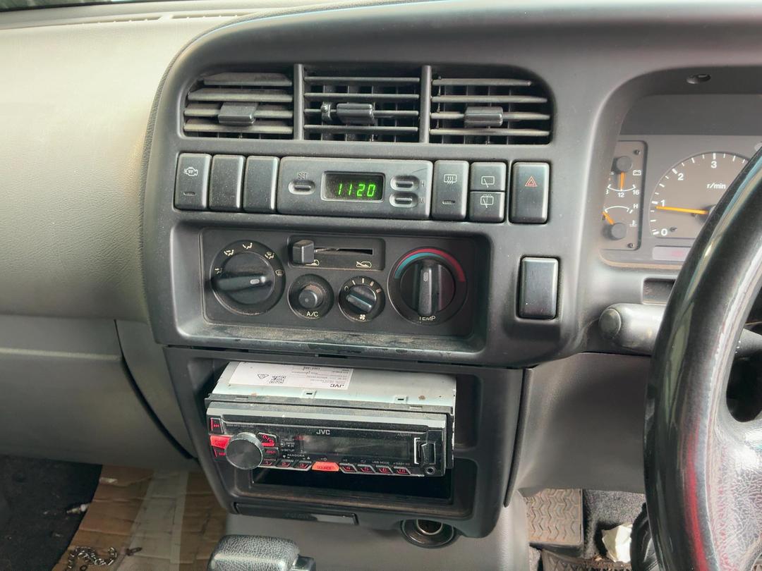Photo '24' of Isuzu Bighorn Plaisir 3.1D Photo '24' of Isuzu Bighorn Plaisir 3.1D