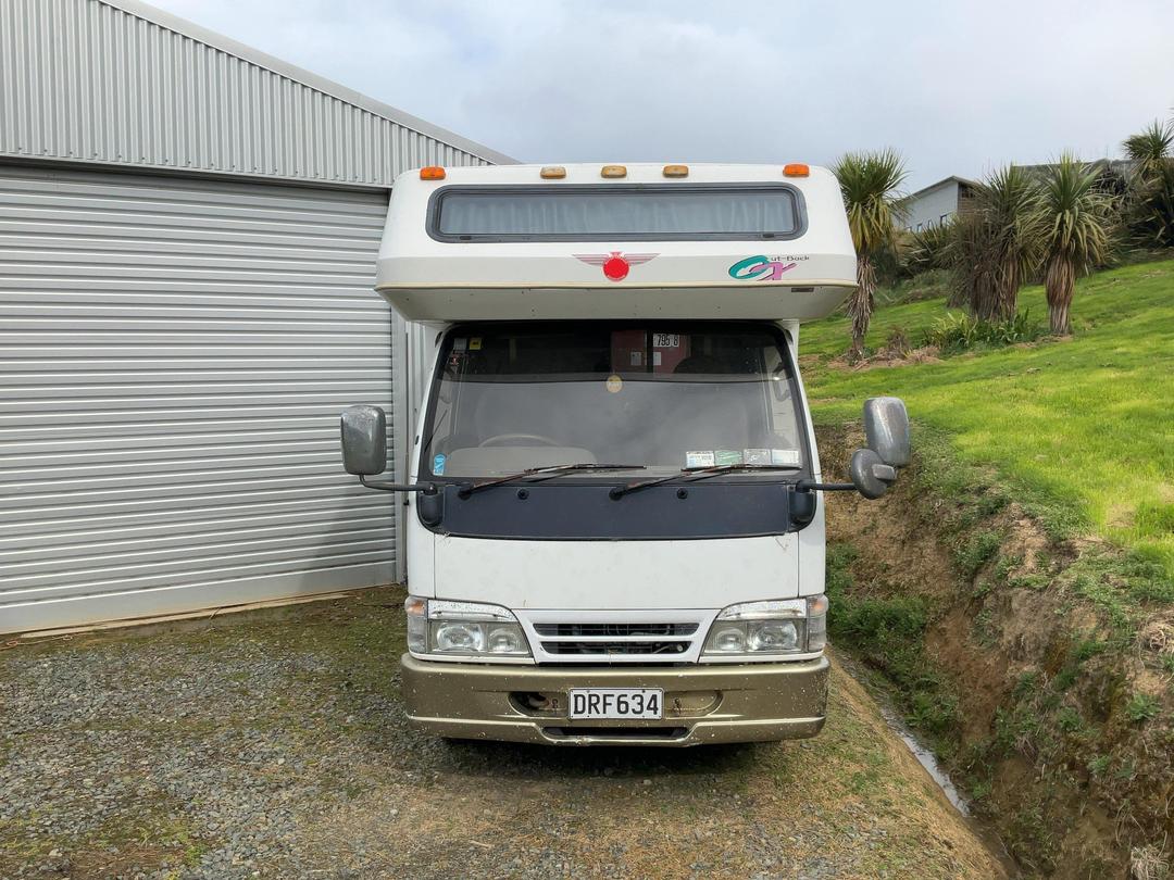 Photo '2' of Isuzu ELF Motorhome