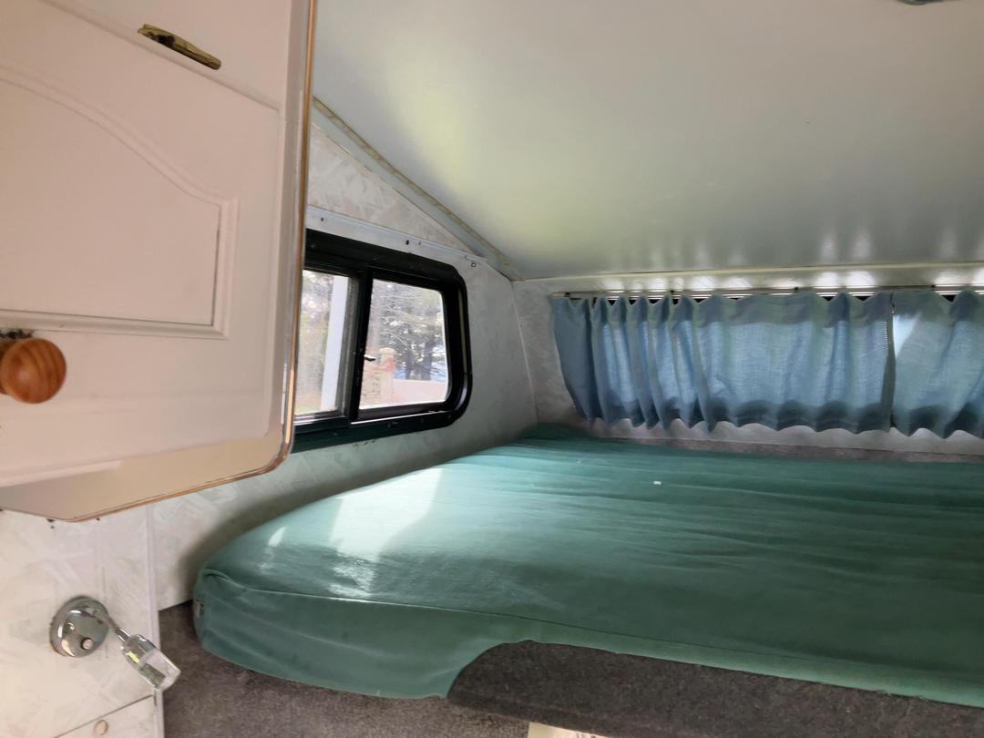 Photo '24' of Isuzu ELF Motorhome
