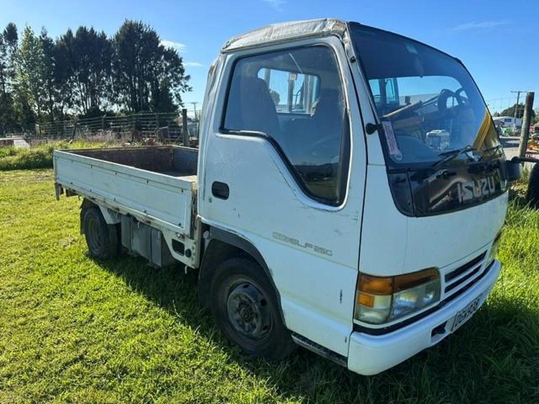 Photo '1' of Isuzu ELF Flat Deck