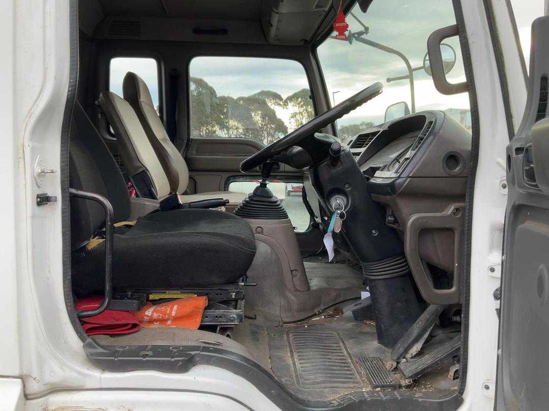 Photo '10' of Isuzu FORWARD Tipper