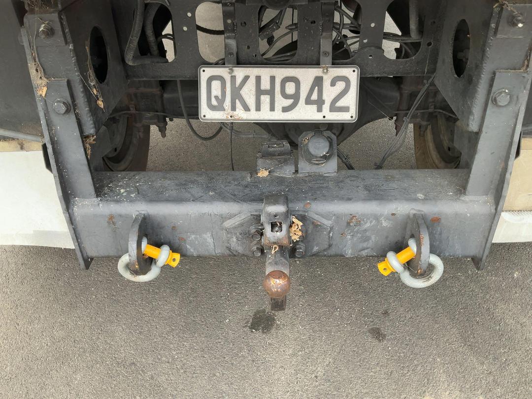 Photo '22' of Isuzu FORWARD Tipper