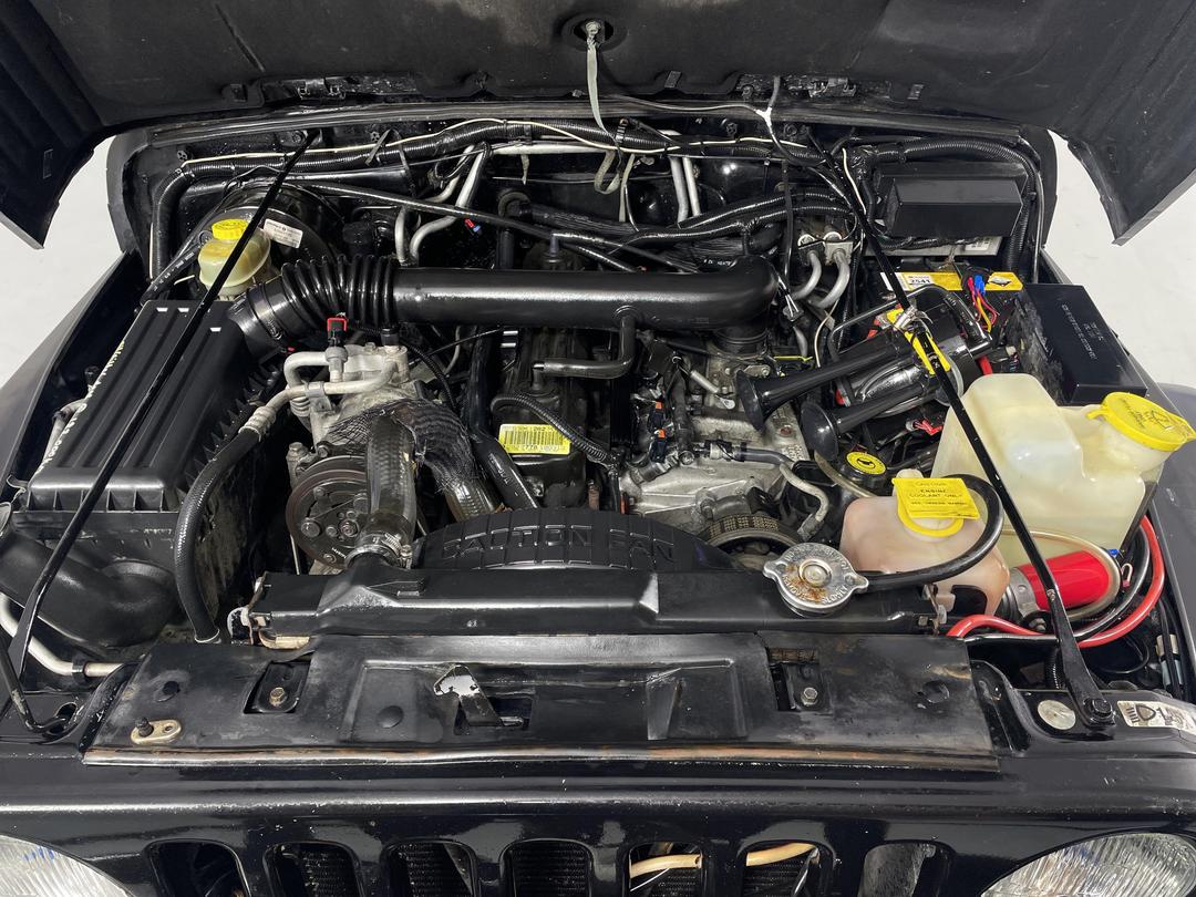 Photo '13' of Jeep Wrangler